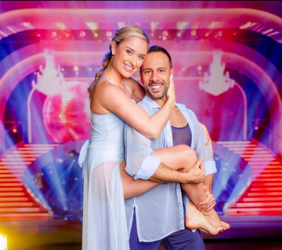 Corinna & Danilo Kamper-Campisi - Reach and rotate