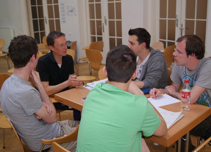 Stadtwandern: Studierende der TU-Wien durchwandern die Donaustadt