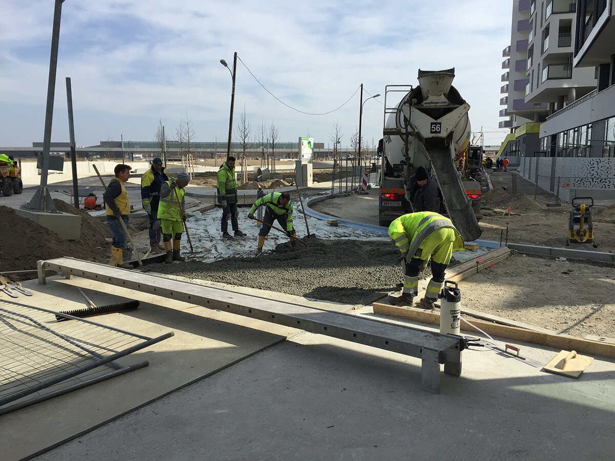 Zu Fuß und mit dem Rad in der Seestadt