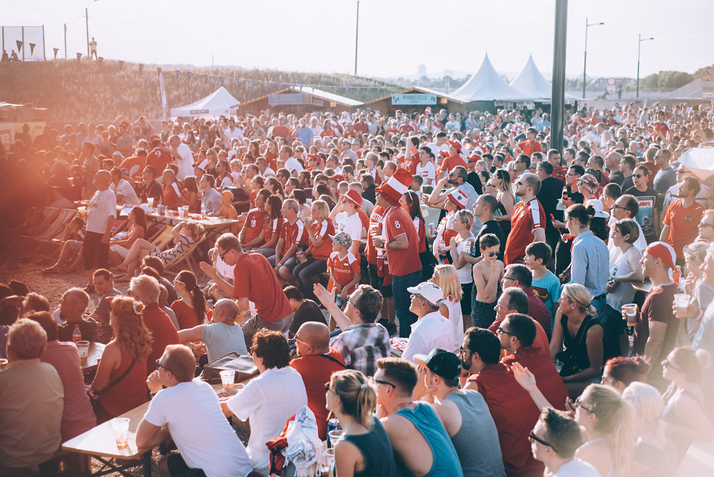 Public Viewing der EM 2016 am Urbanen Feld in aspern Seestadt