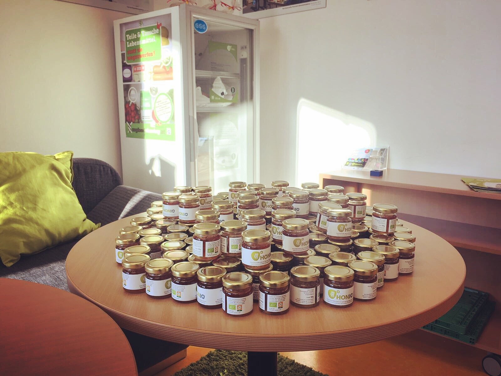 Holen Sie sich ein Gläschen Honig ab!