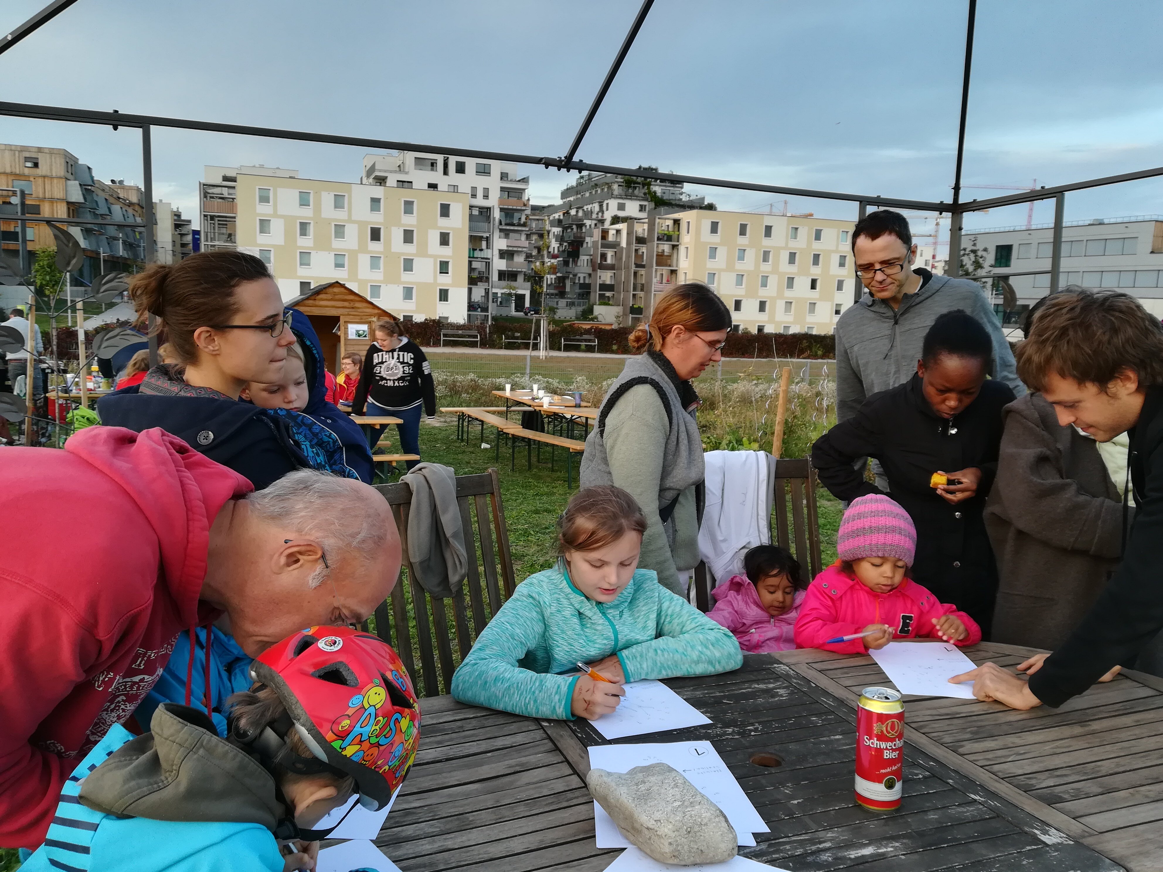 Erntedankfest im Gemeinschaftsgarten Kraut und Blüten