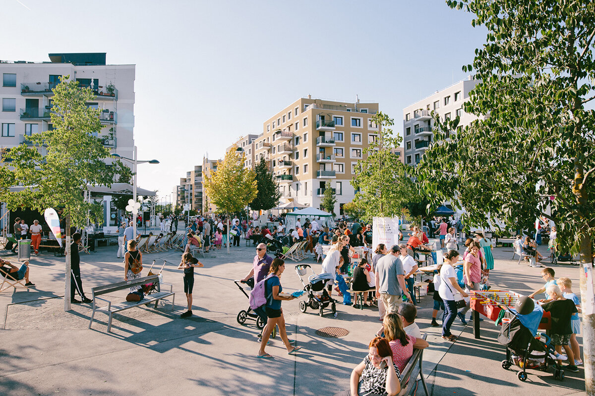 Das Initiativendorf beim Straßenfest 2018