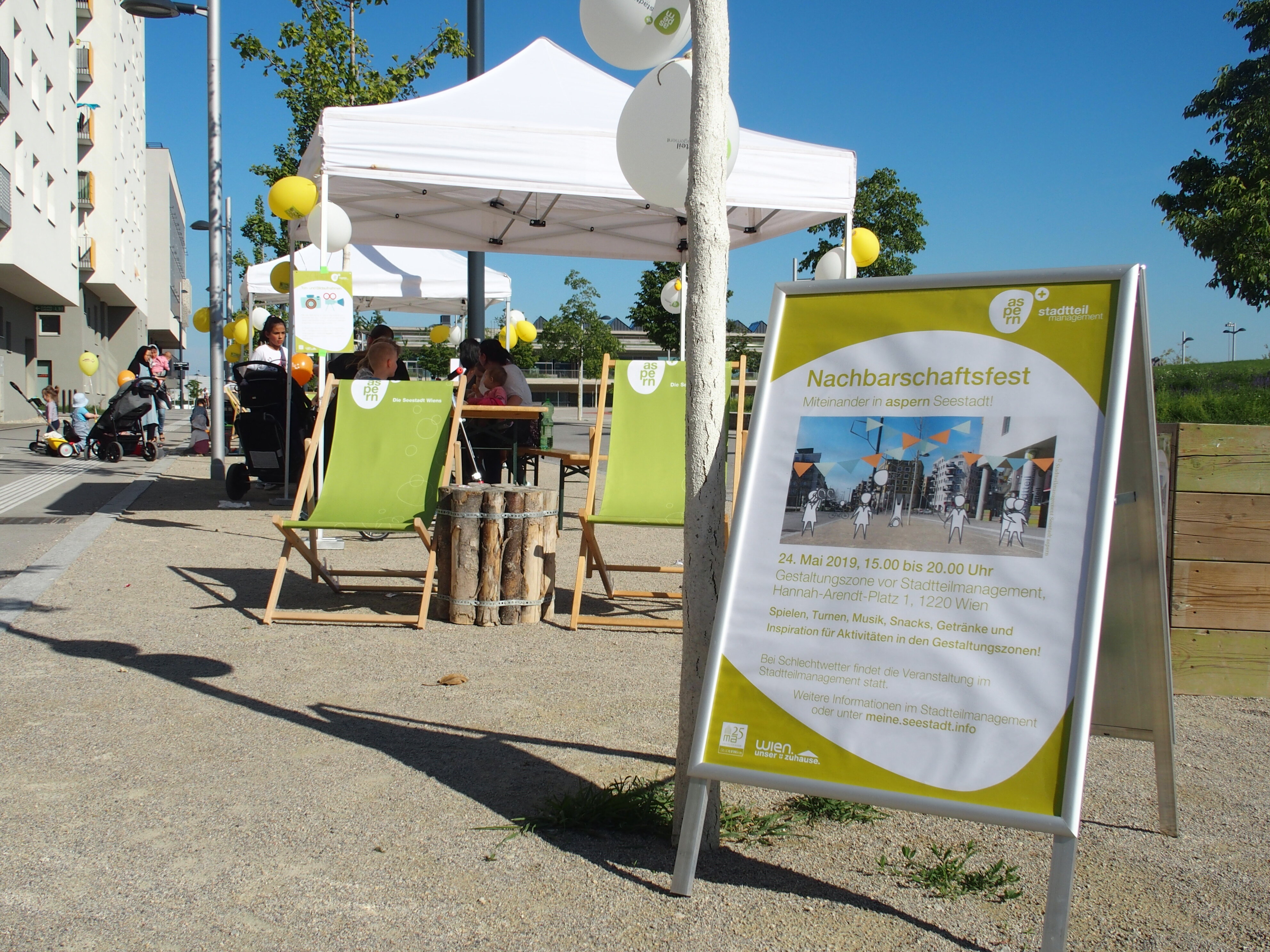 Seestadt in Bildern: So bunt war das Nachbarschaftsfest am "Stadtstrand"!