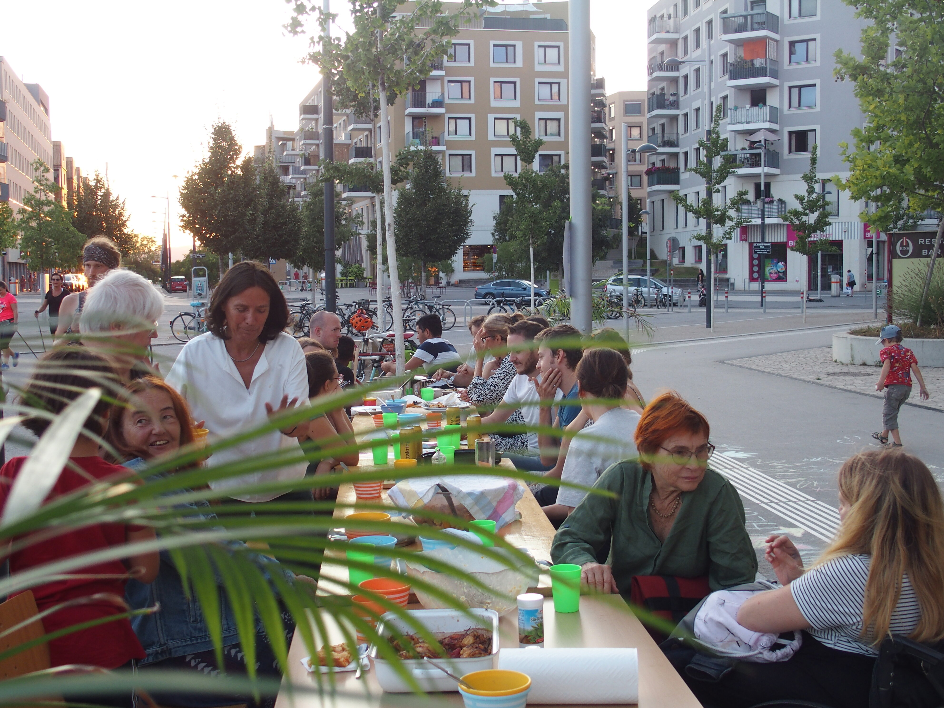 Abendessen am Stadtstrand 