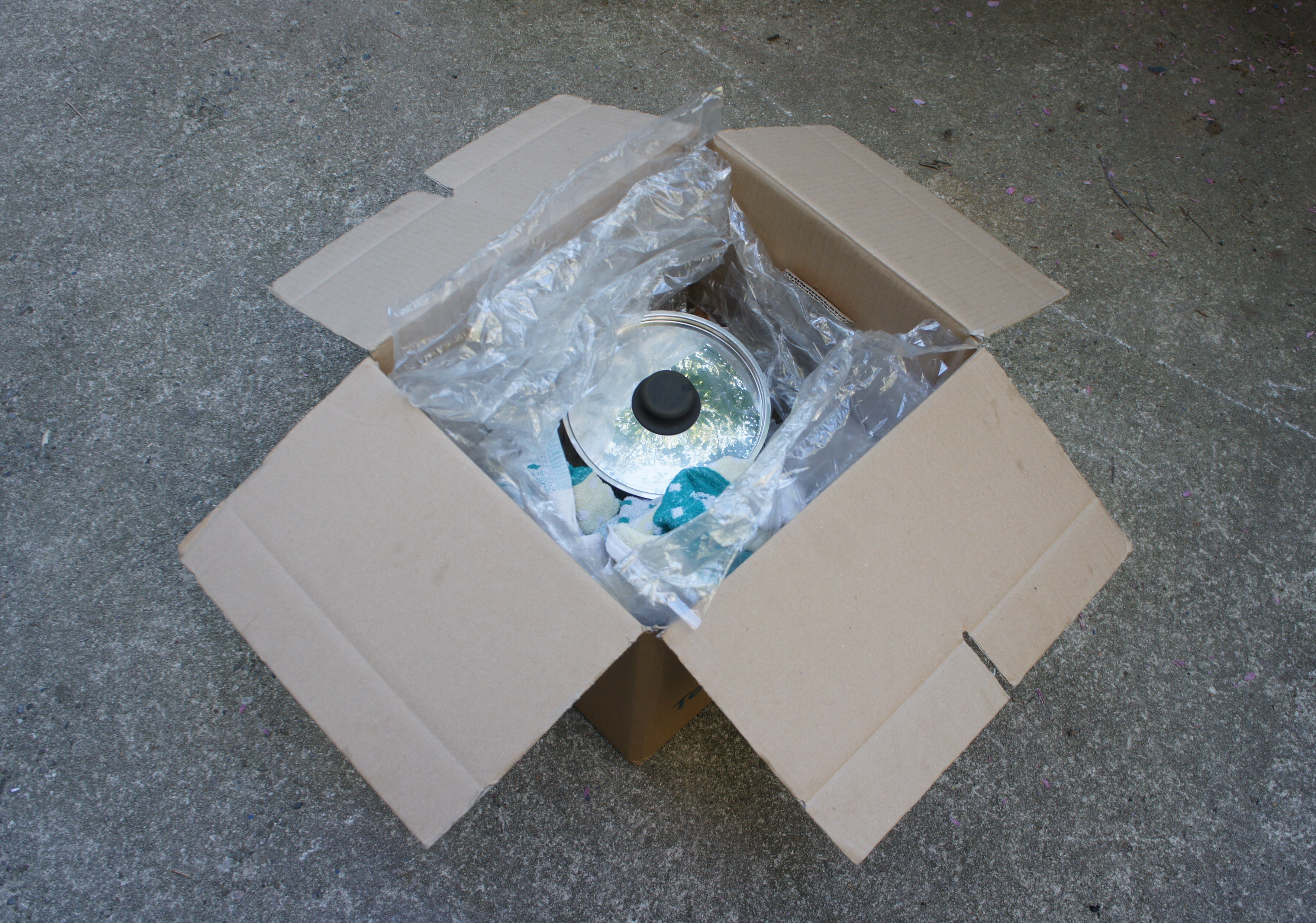 Kochkiste aus Karton