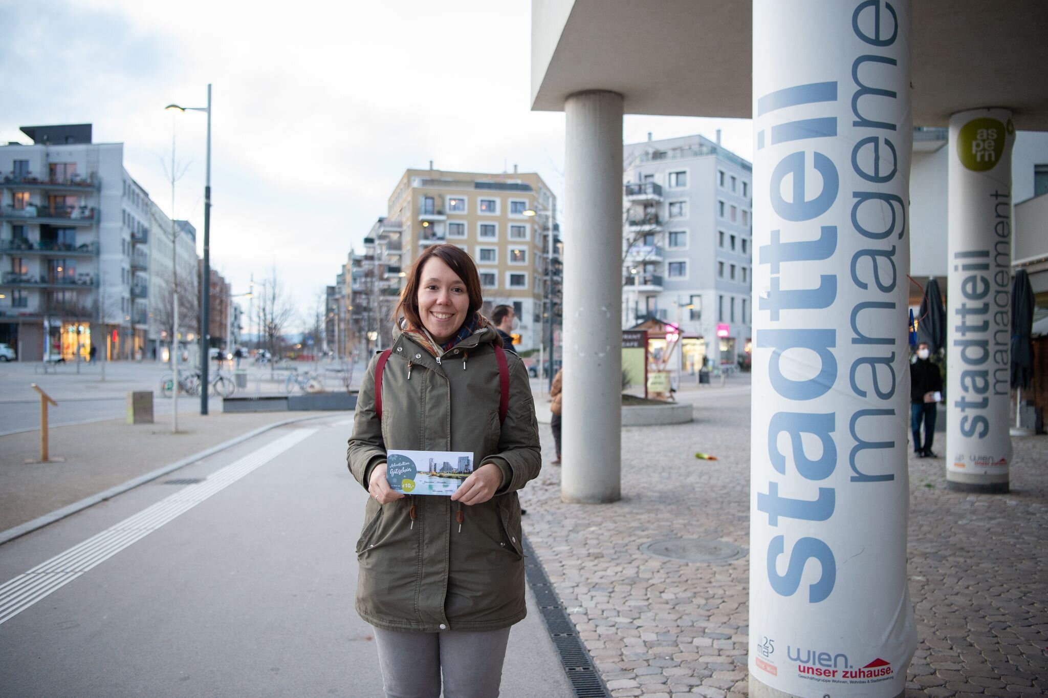 Die ersten GewinnerInnen konnten bereits ihre Seestadt-Einkaufsgutscheine entgegennehmen.