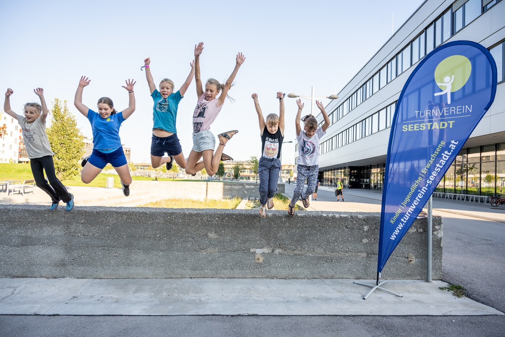 Geschenk gesucht? - Turnverein Seestadt