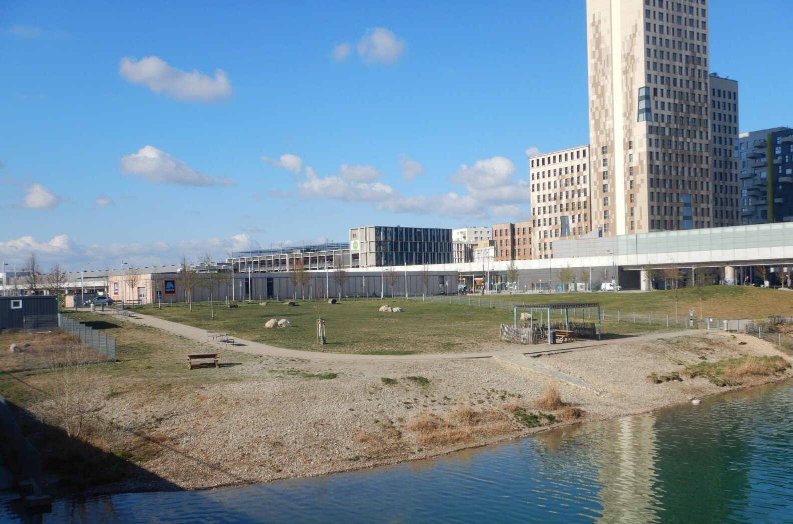 Seeparkquartier mit Hoho