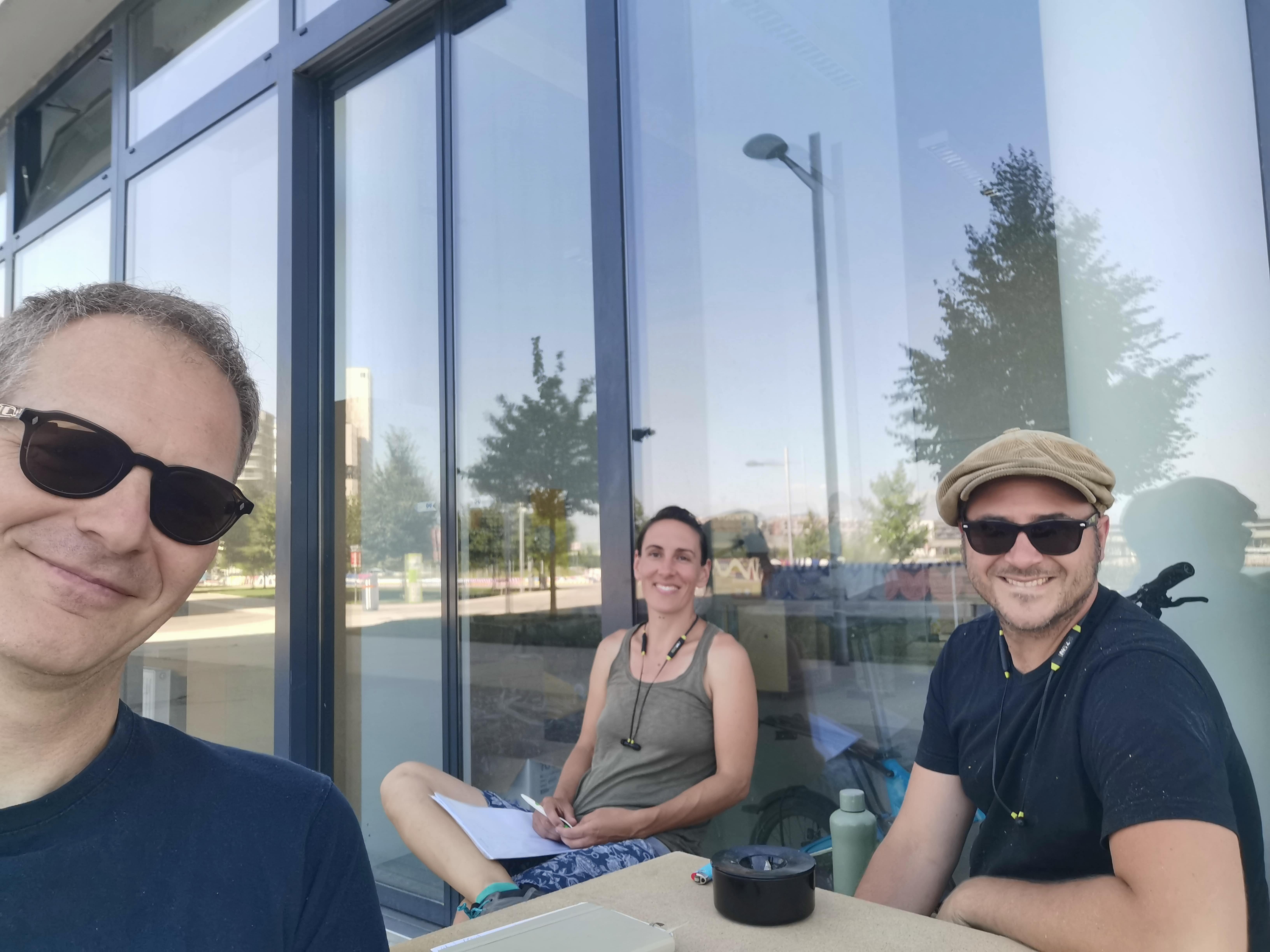 Ein Selfie der Projektleiter*innen des Verein greenlab.