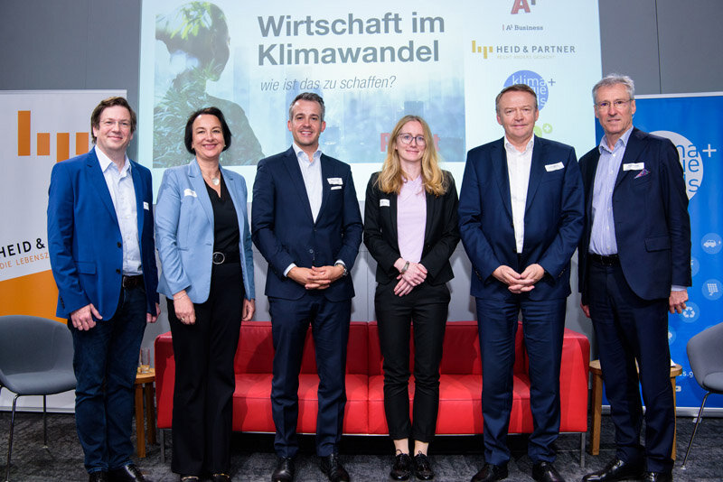 Diskutant*innen des Podiumsgesprächs „Wirtschaft im Klimawandel – wie ist das zu schaffen?“ bei Gastgeber A1