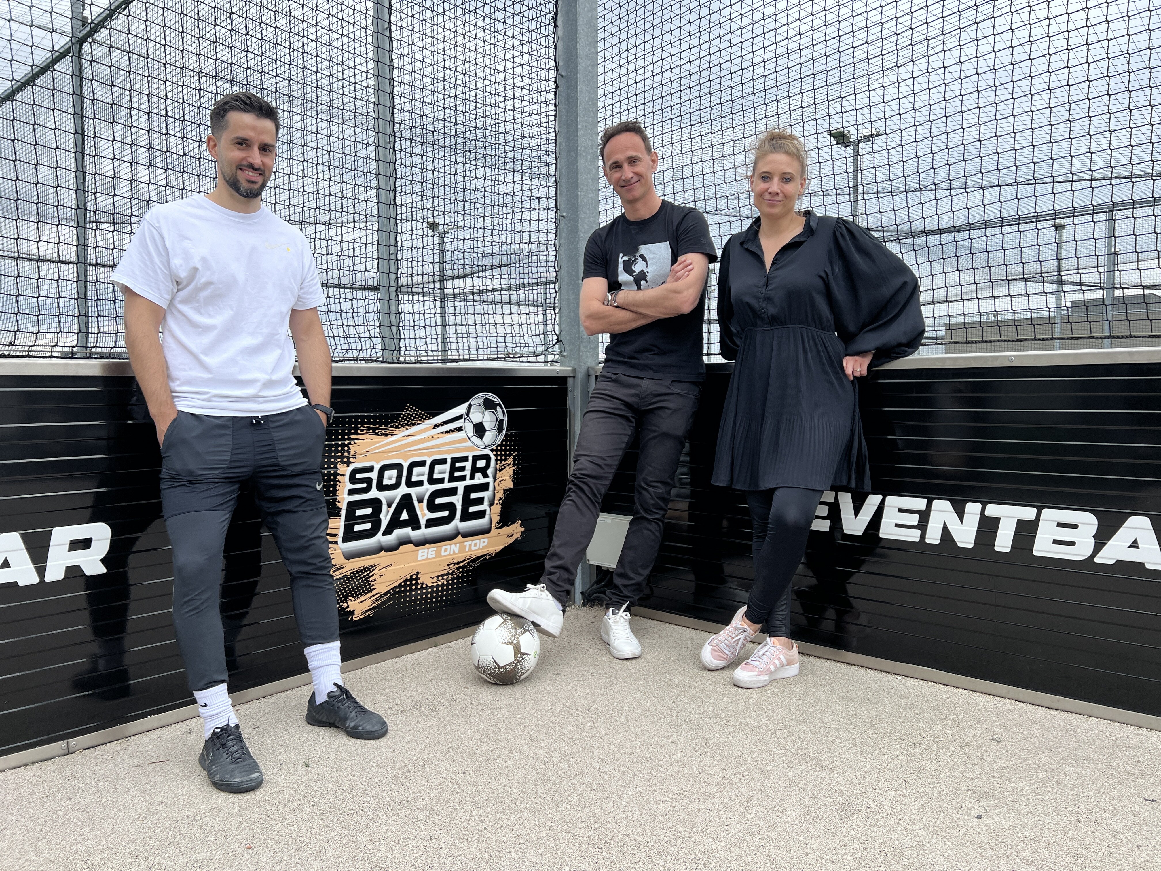 Gernot Kulis eröffnet SOCCER BASE in der Seestadt