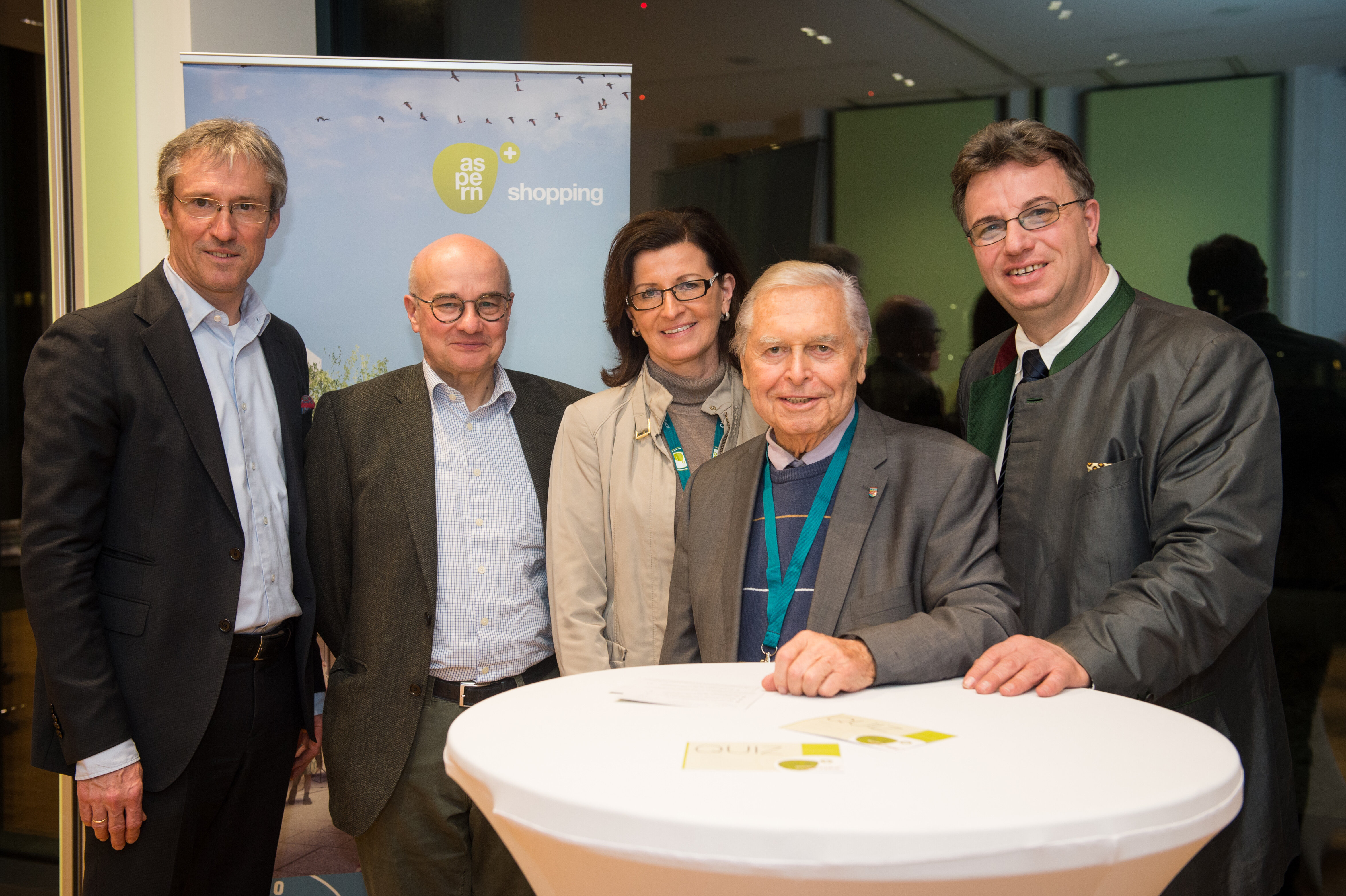 Gerhard Schuster, Vorstand wien 3420 aspern development AG; Georg Pammer, Geschäftsführer Apern Smart City Research (ASCR); Christine Spiess, Projektleitung Seestadt Aspern; Kommerzialrat Anton Stummer, SWV-Vorsitzender Wien Donaustadt; Erich Stuhl, Obmann des Balls der Wirtschaftstreibenden Donaustadt
