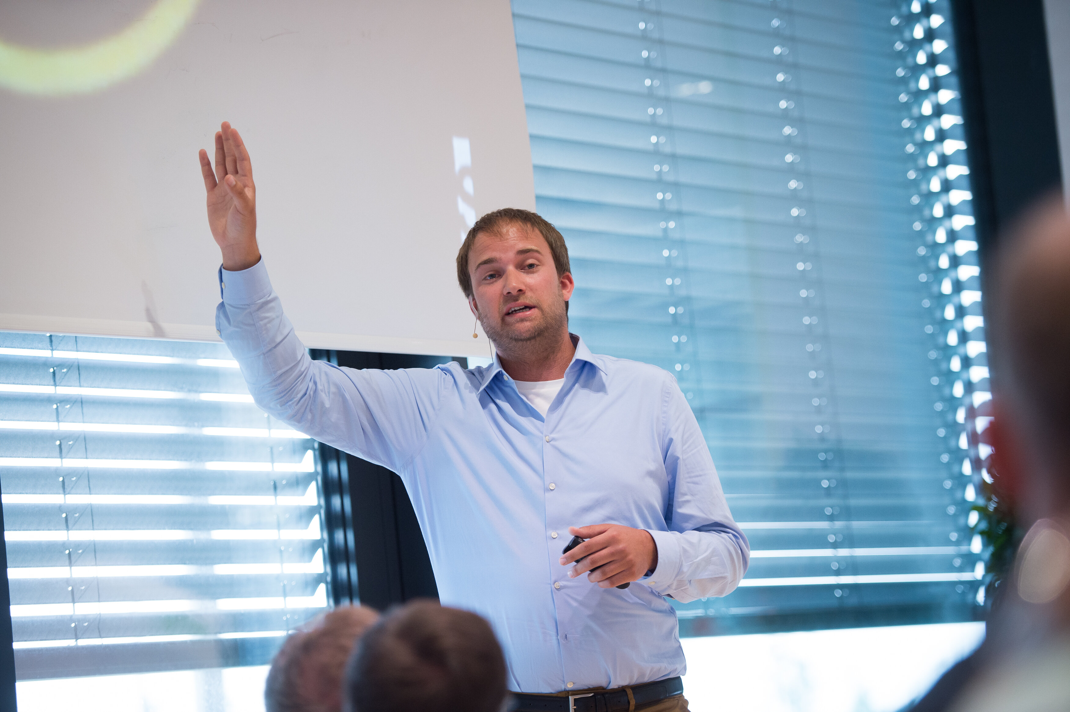 Vortrag von Trendforscher Sebastian Raßmann bei der Veranstaltung CLUB Seestadt in aspern Seestadt