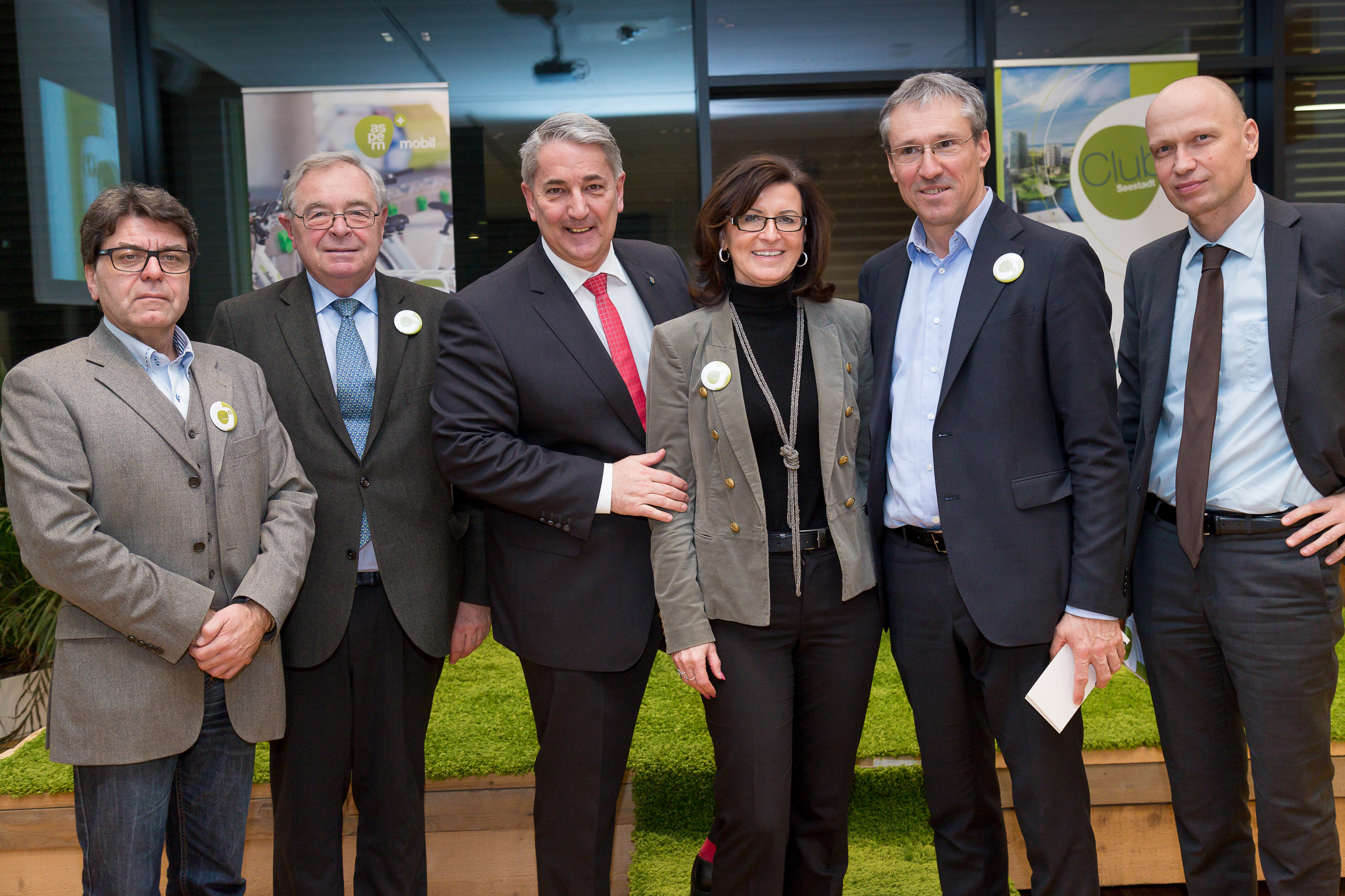 v.l.n.r.: Rudolf Leber, Erziehungs- und Sportwissenschaftler, Norbert Bachl, Sportmediziner, Ernst Nevrivy, Bezirksvorsteher der Donausstadt, Christine Spiess, Projektleitung Seestadt Aspern, Gerhard Schuster, Vorstandssprecher der Wien 3420 AG und Alexander Kopecek, Vorstand Wien 3420 AG