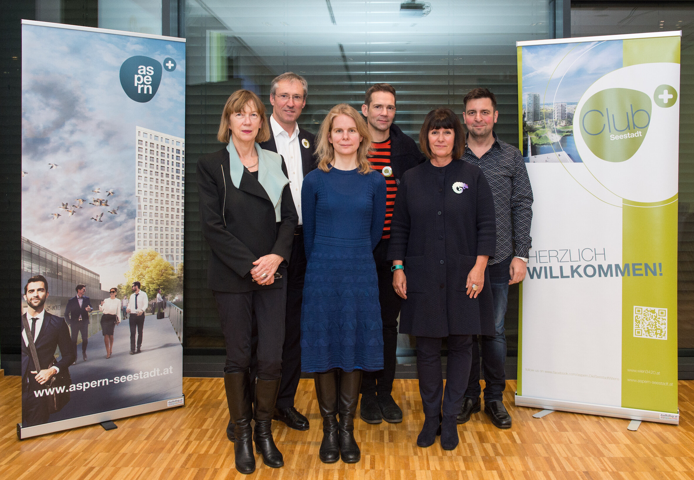 v.l.n.r.: Christa Reicher (Vorsitzende, aspern Beirat), Gerhard Schuster (CEO, wien 3420 AG), Lina Streeruwitz (Architektin), Johannes Tovatt (Masterplaner aspern Seestadt), Brigitte Jilka (Wiener Stadtbaudirektorin) und Wojciech Czaja (Moderator)