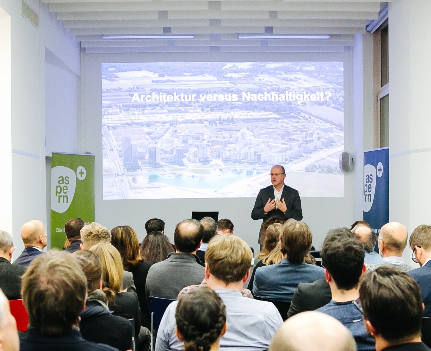 Podiumsdiskussion "Architektur vs Nachhaltigkeit" am 5.12.2019