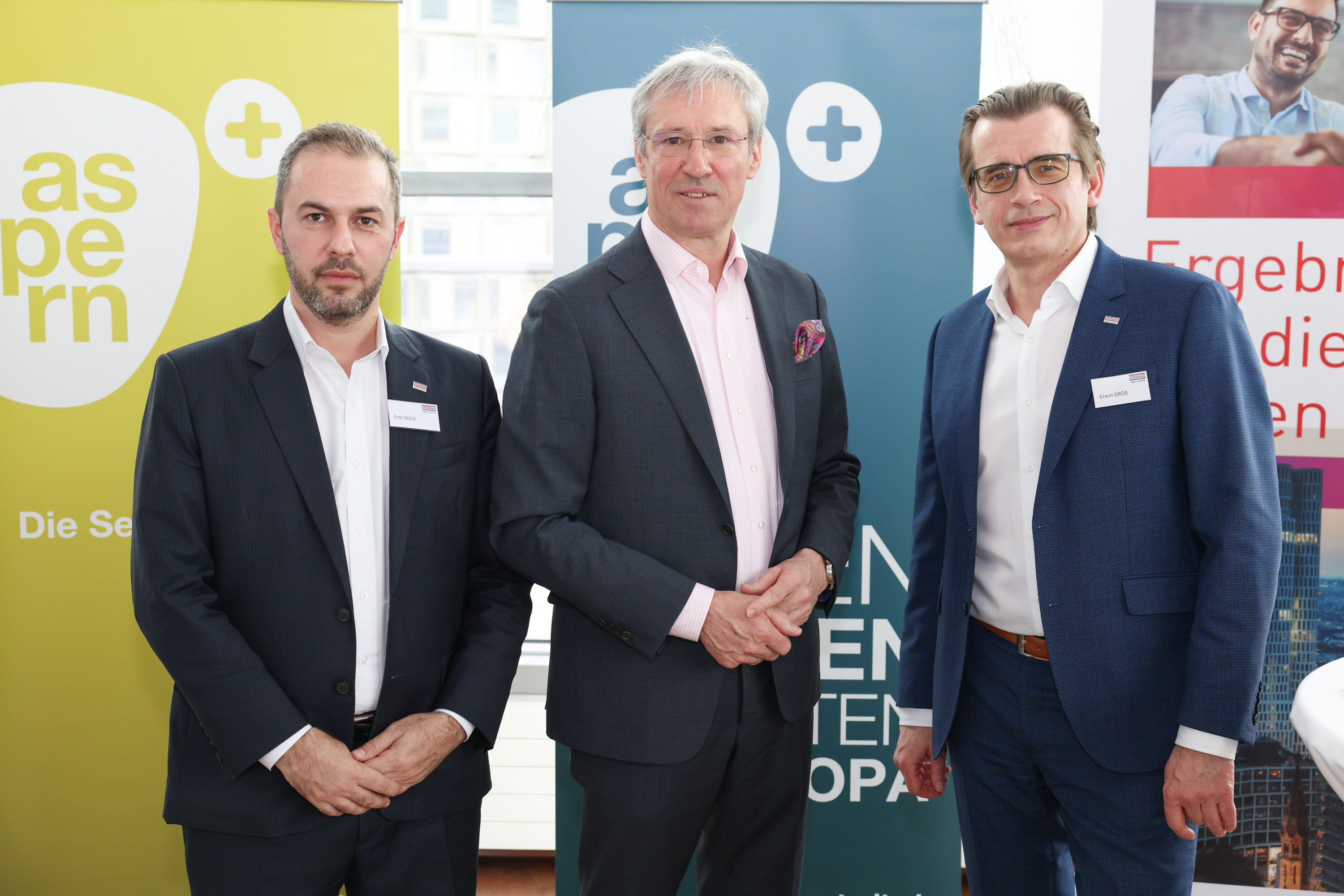 v.l.n.r.: Erol Milo (STRABAG Real Estate Österreich Bereichsleiter Gewerbe), Gerhard Schuster (Wien 3420 CEO), Erwin Größ (STRABAG Real Estate Österreich Geschäftsführer)
