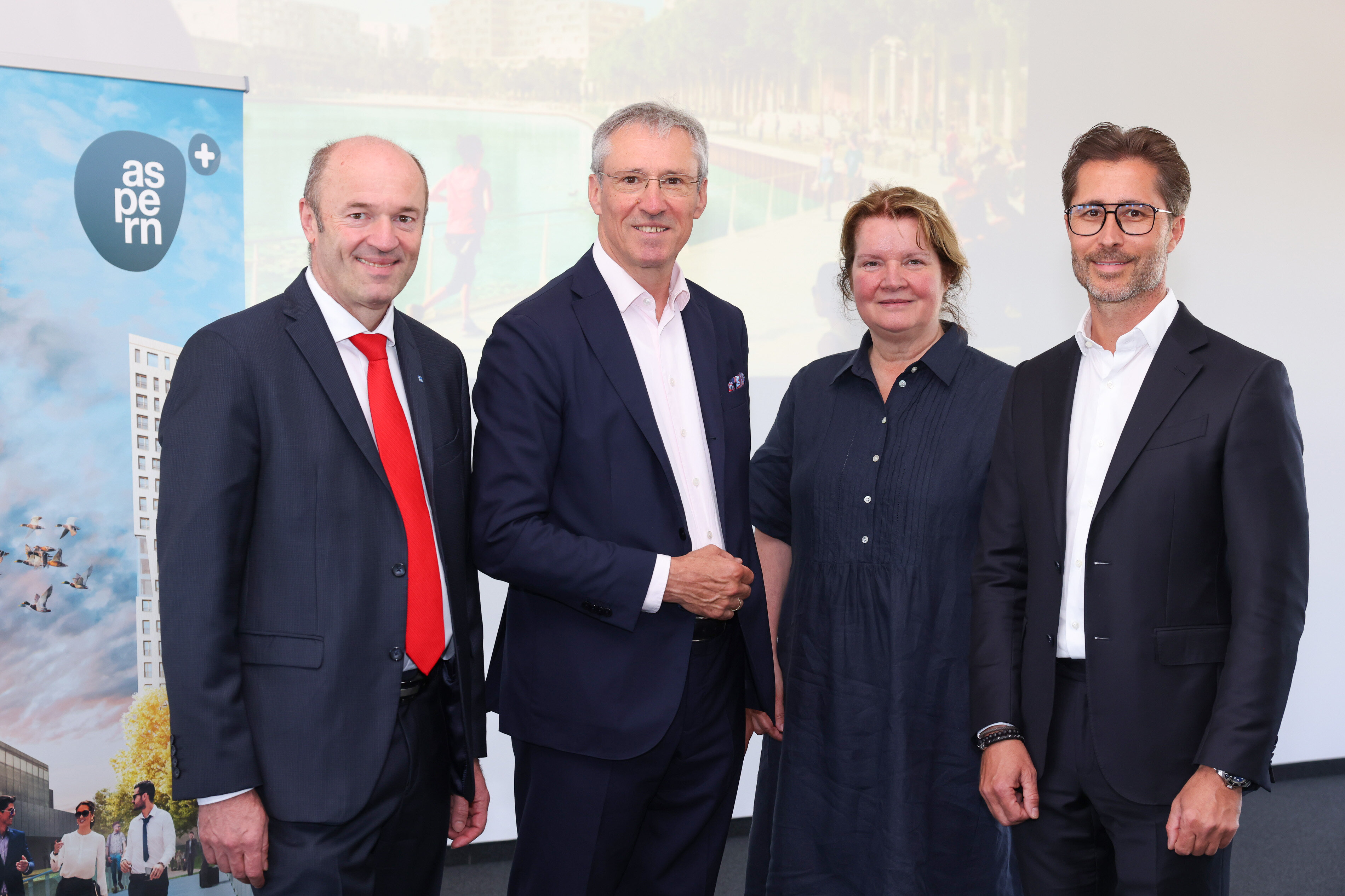 v.l. Franz Pöltl/EHL, Gerhard Schuster/Wien 3420, Ingrid Soulier/Soulier Real Estate, Stefan Moser/Moser Wohnbau+Immobilien