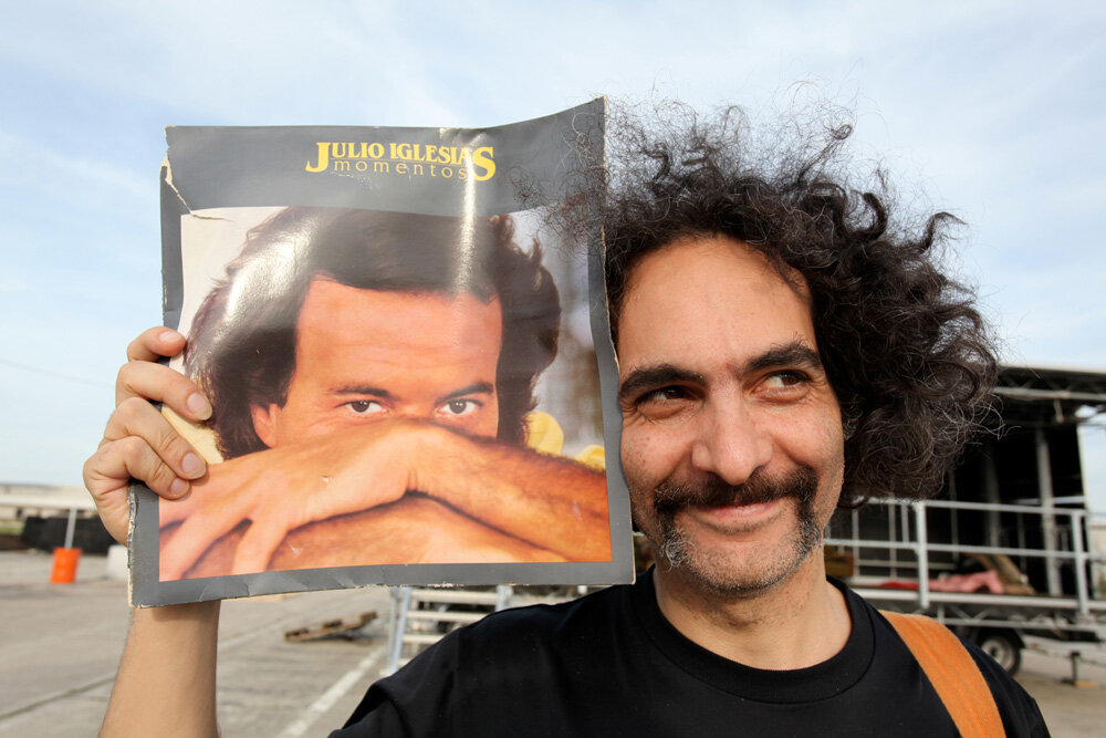 in:visible city: Musik von Christian Dergarabedian