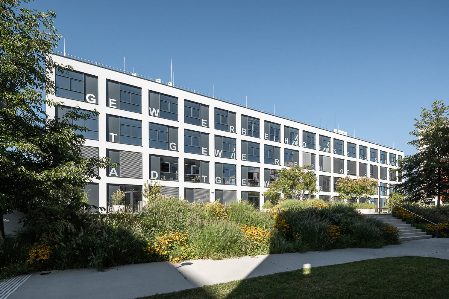 Gewerbehof Seestadt als neues Zentrum für Gewerbe, Produktion und Handwerk in der Seestadt Aspern