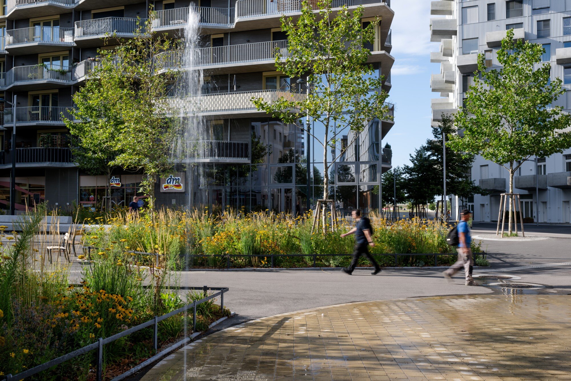 Multifunktionsgebäude SIRIUS mit Wohn- und Büronutzung sowie Geschäftslokalen im EG