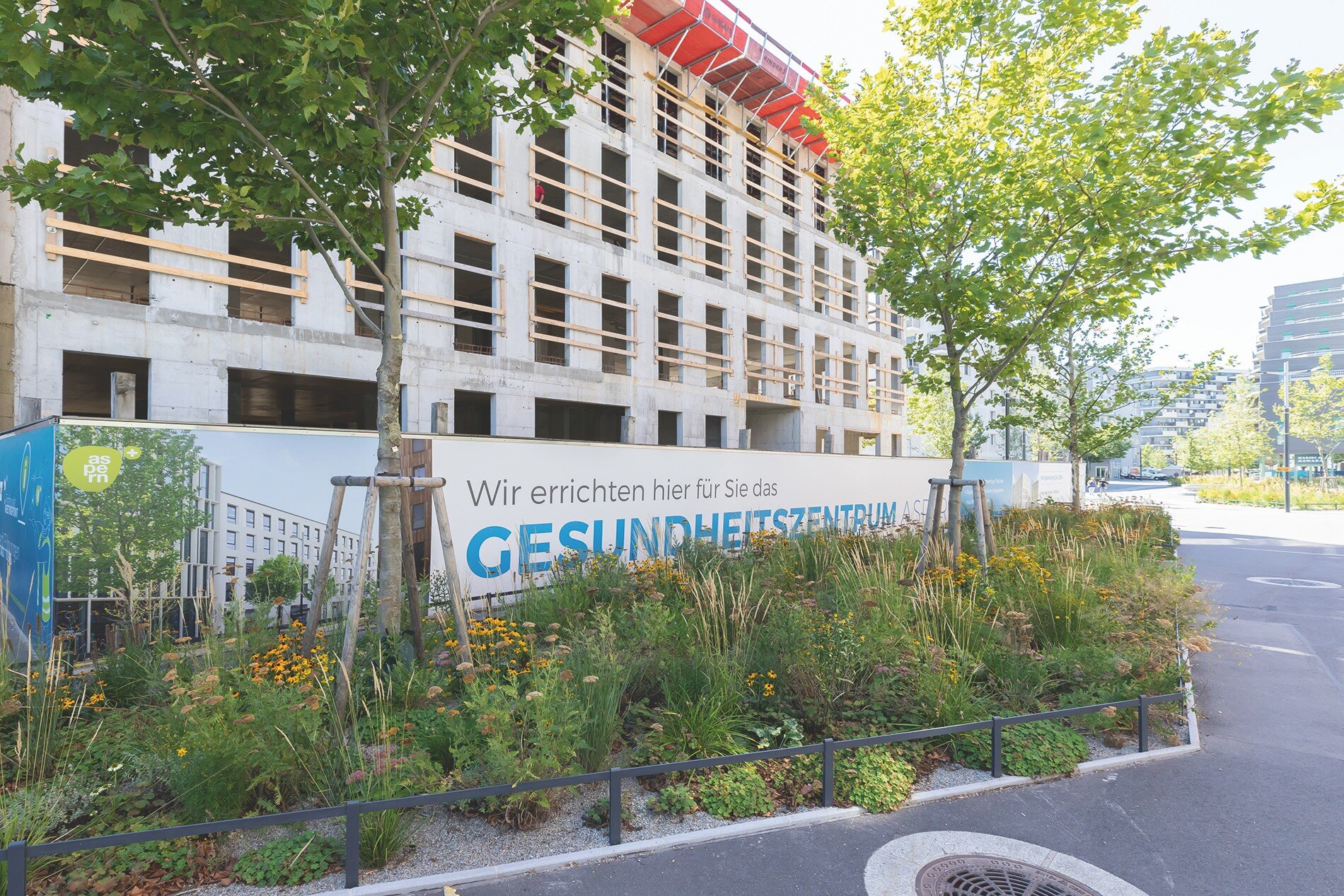 Gebäude in der Bauphase.