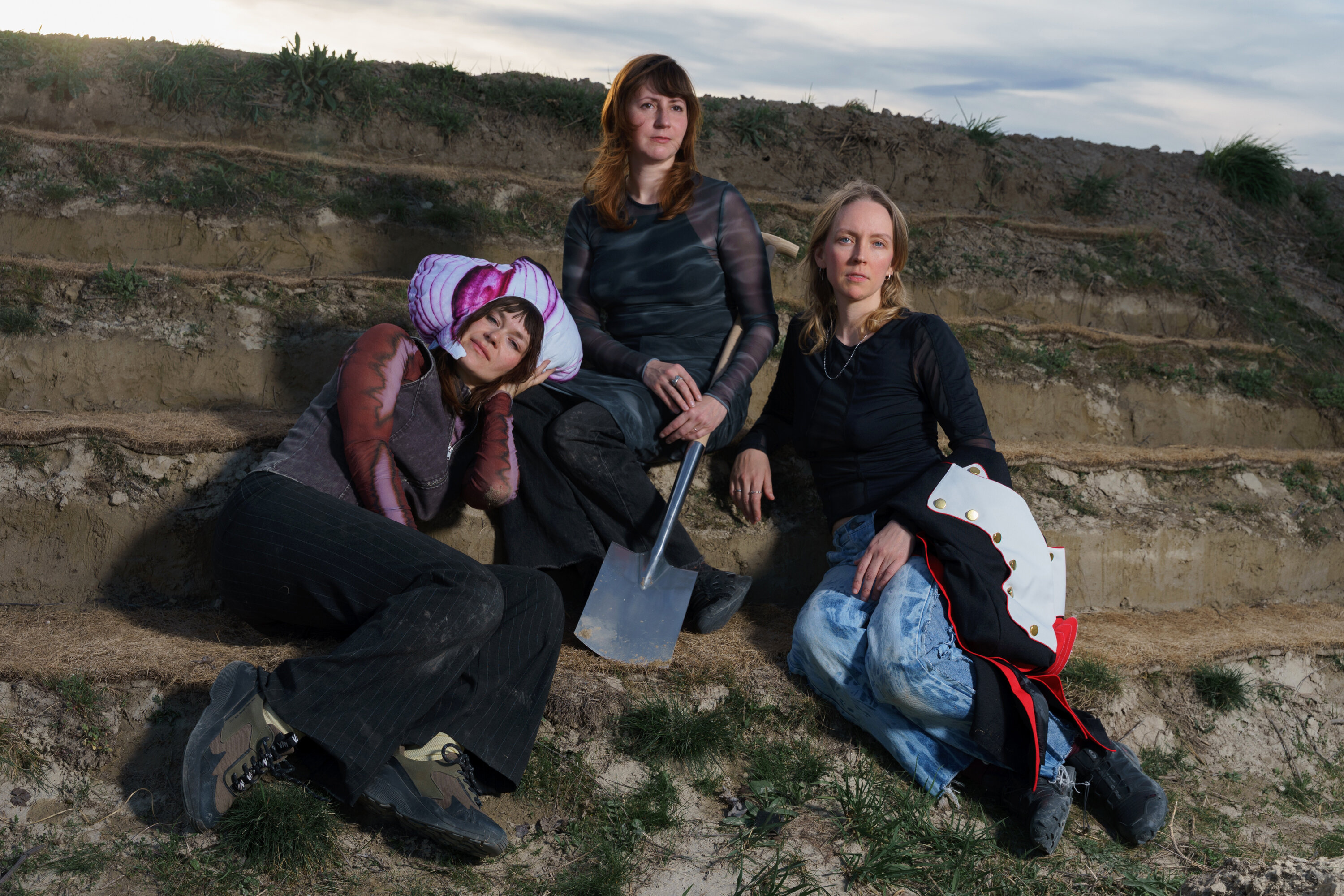 DIGGING DEEP - Songs of Sediments