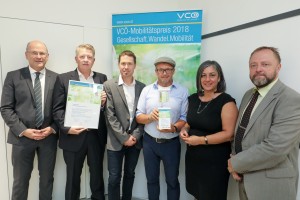 Den VCÖ-Mobilitätspreis Wien nahmen DI Robert Luger von Arge 3:0 Landschaftsarchitektur, DI Georg Corazza von Stoik & Partner ZT GmbH und Heinrich Kugler, Vorstand der Wien 3420 aspern Development AG entgegen.